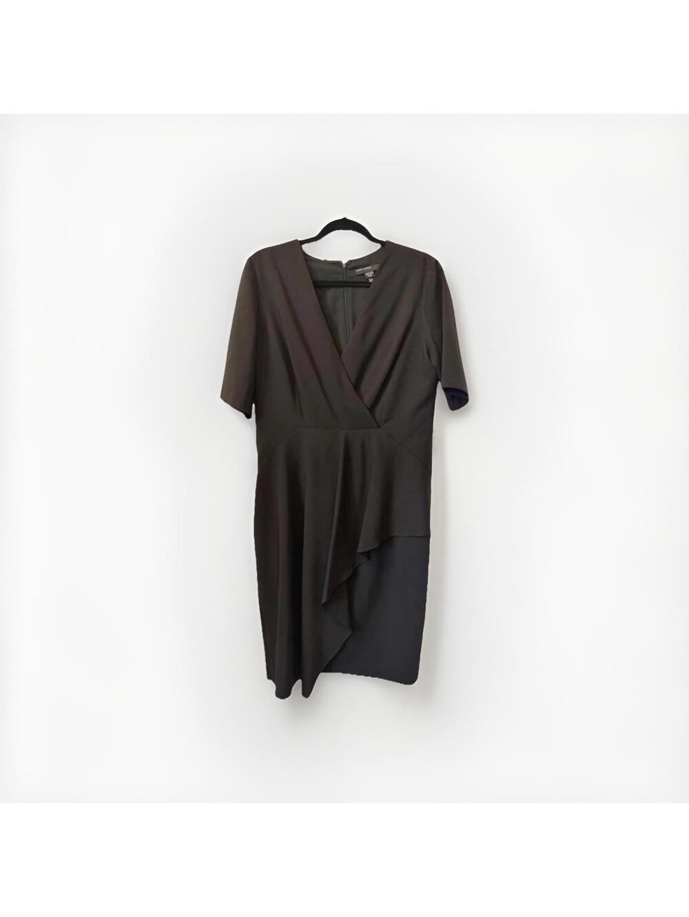 Maggy London Knee-Length/Midi Dress Size 12 Black V-Neck Cocktail Flattering